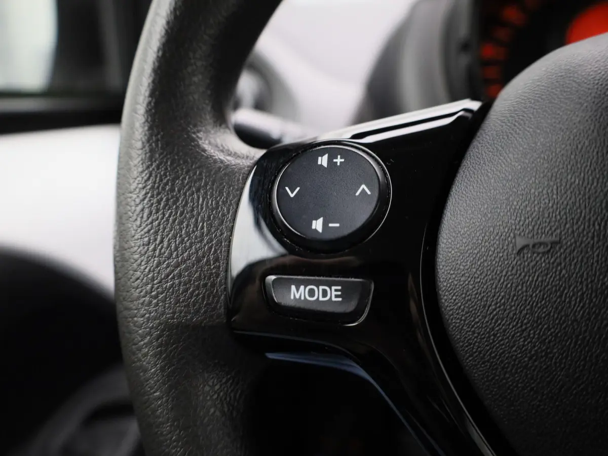 1.0 e-VTi Active | AIRCO |