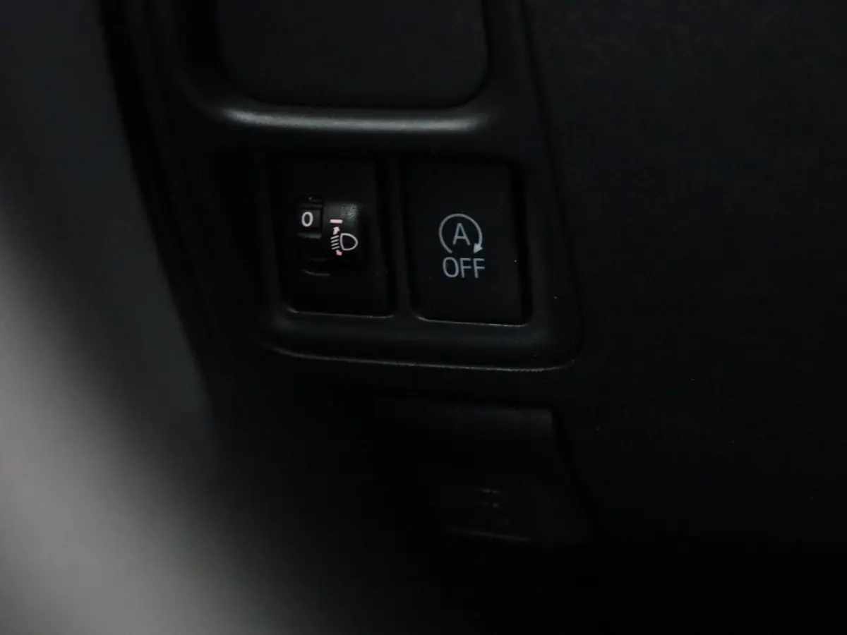 1.0 e-VTi Active | AIRCO |
