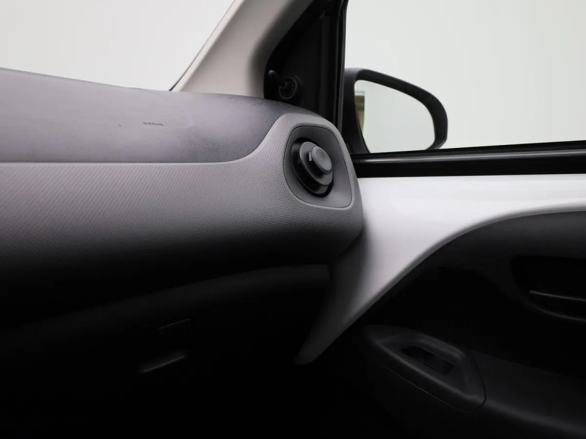 1.0 e-VTi Active | AIRCO |