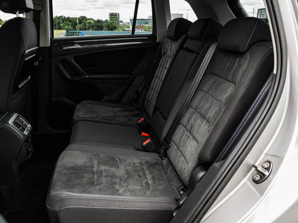 2.0 TDI 150 PK DSG 4Motion Highline | Virtual Cockpit | Trekhaak 2.500 kg | ACC | LED | Navigatie | Apple CarPlay/Android Auto | Sfeerverlichting | 19"