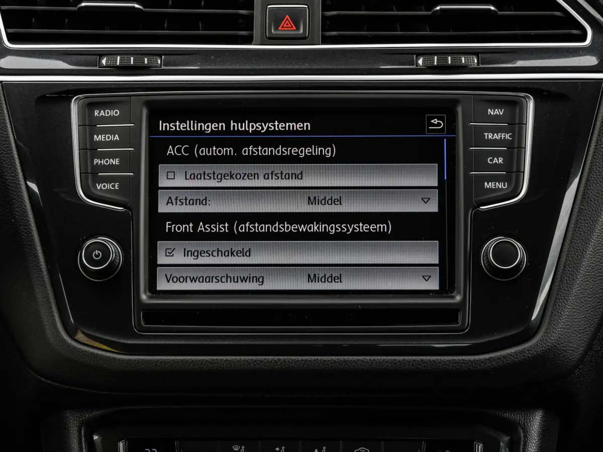 2.0 TDI 150 PK DSG 4Motion Highline | Virtual Cockpit | Trekhaak 2.500 kg | ACC | LED | Navigatie | Apple CarPlay/Android Auto | Sfeerverlichting | 19"