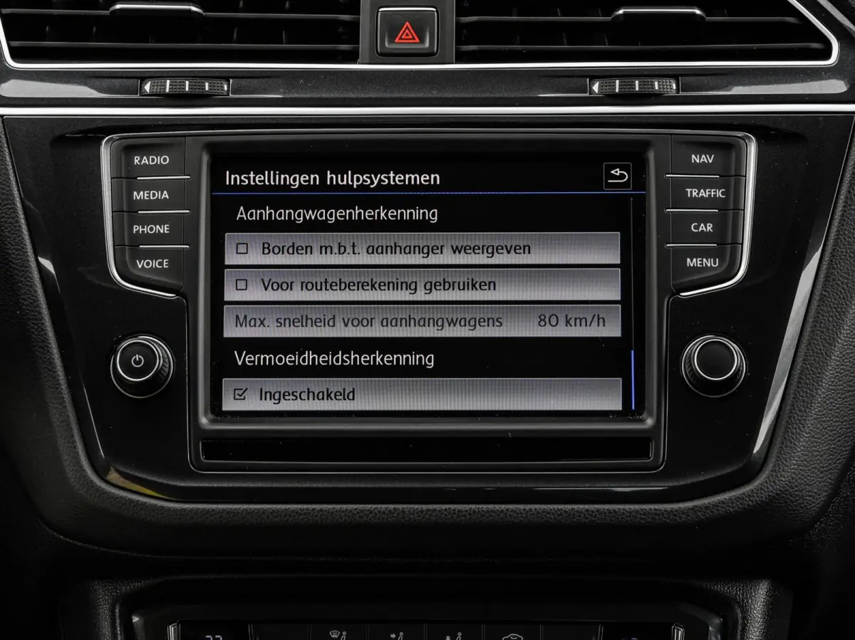 2.0 TDI 150 PK DSG 4Motion Highline | Virtual Cockpit | Trekhaak 2.500 kg | ACC | LED | Navigatie | Apple CarPlay/Android Auto | Sfeerverlichting | 19"