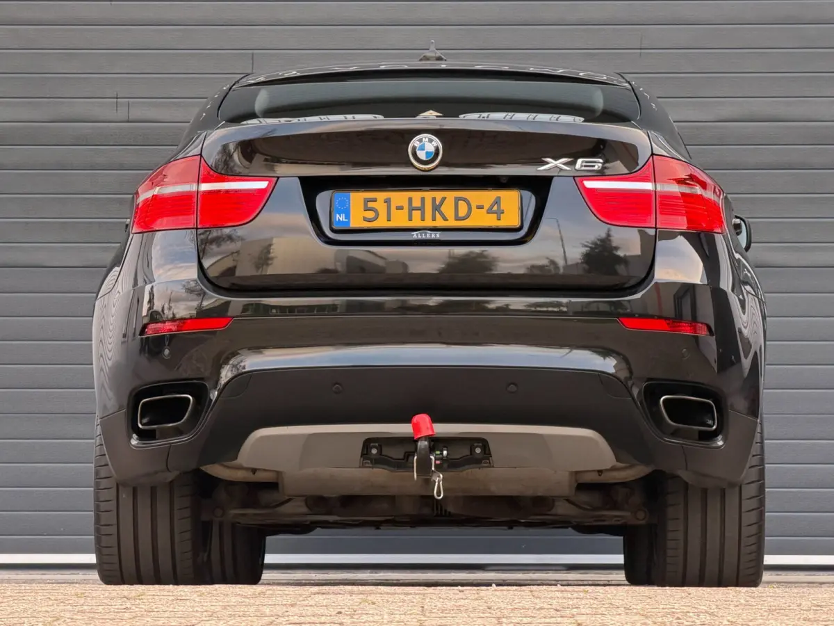 XDrive50i High Executive|LEDER|NAP|TREKHAAK|20"|YOUNGTIMER