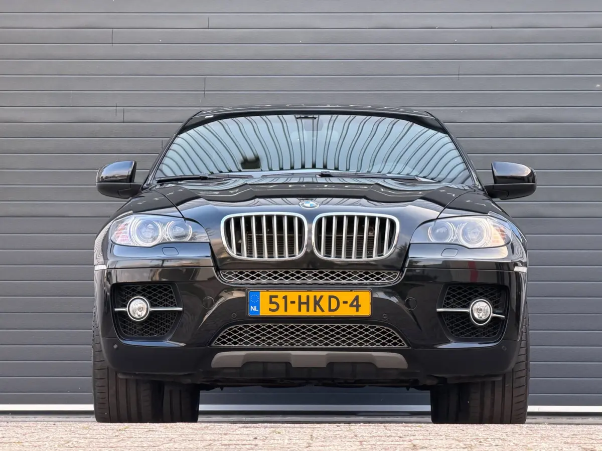 XDrive50i High Executive|LEDER|NAP|TREKHAAK|20"|YOUNGTIMER