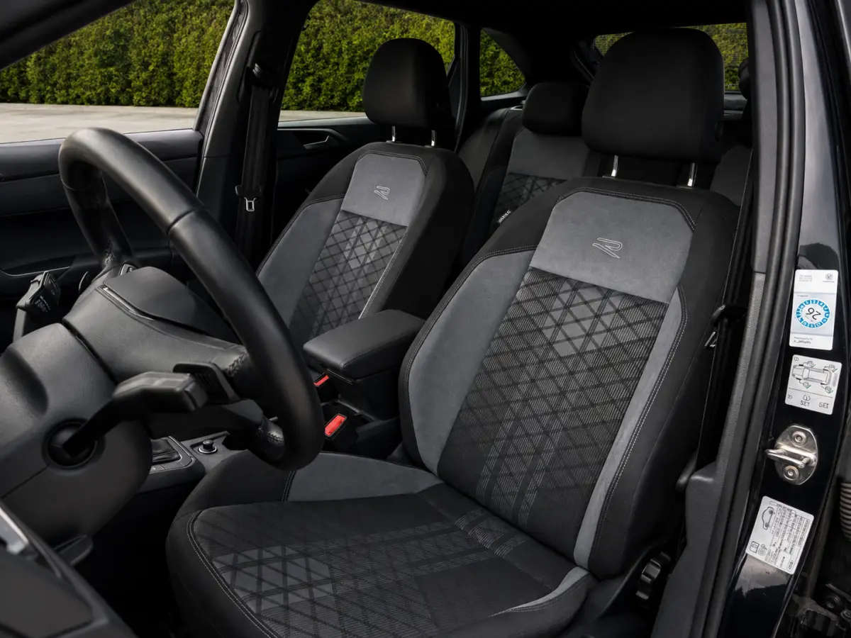 1.0 TSI 3x R-Line|Pano|IQ|Camera|Virtual|