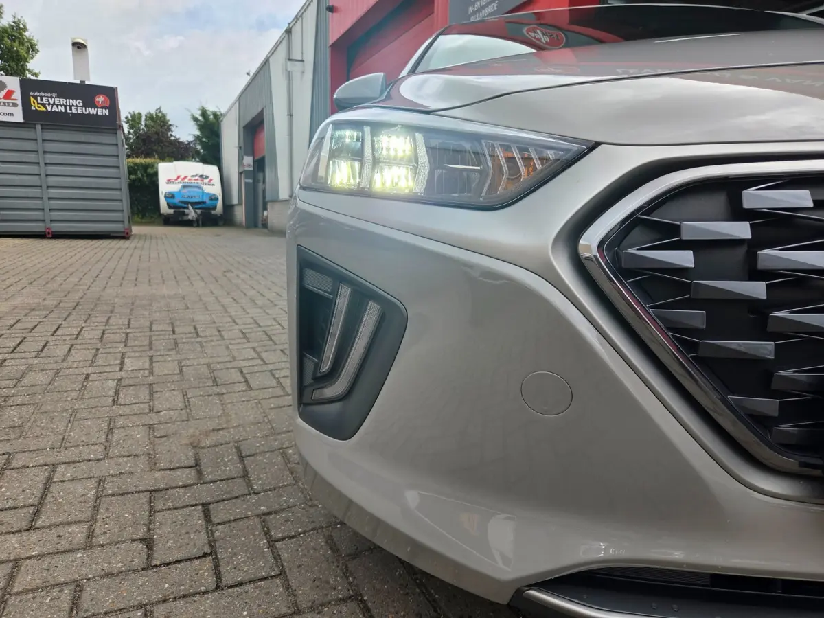 1.6 GDi PHEV Comfort Parkeersensoren achter/ Stoel en stuurverwarming/ Navigatie/ Camera/ Rijklaarprijs!