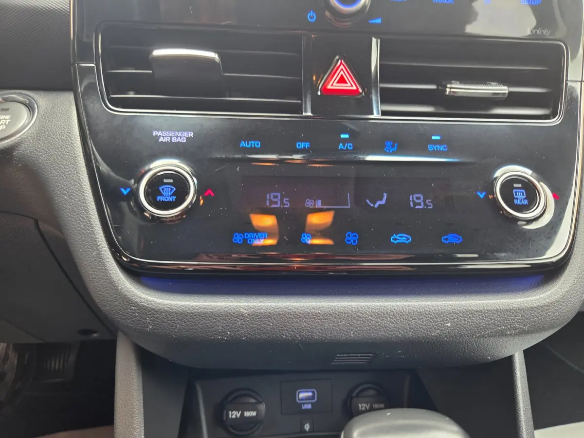 1.6 GDi PHEV Comfort Parkeersensoren achter/ Stoel en stuurverwarming/ Navigatie/ Camera/ Rijklaarprijs!