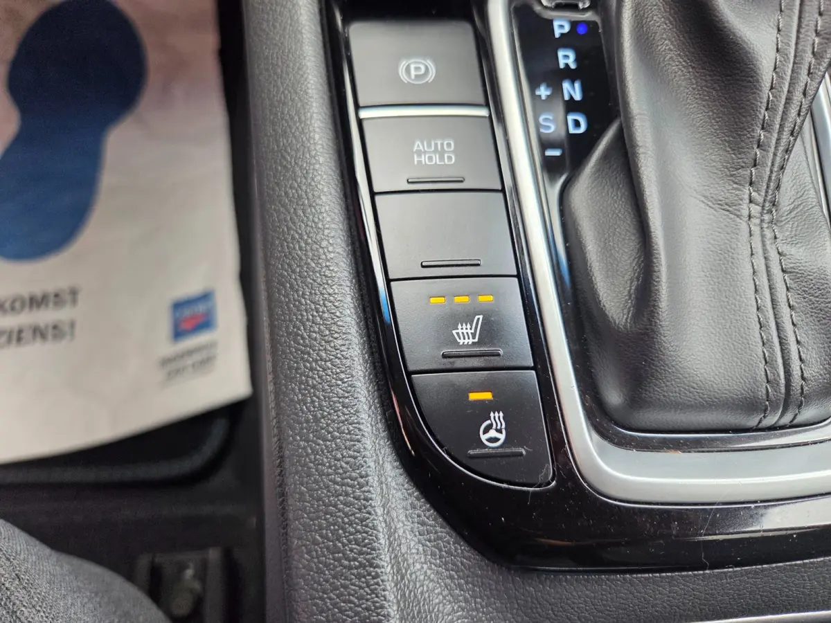 1.6 GDi PHEV Comfort Parkeersensoren achter/ Stoel en stuurverwarming/ Navigatie/ Camera/ Rijklaarprijs!