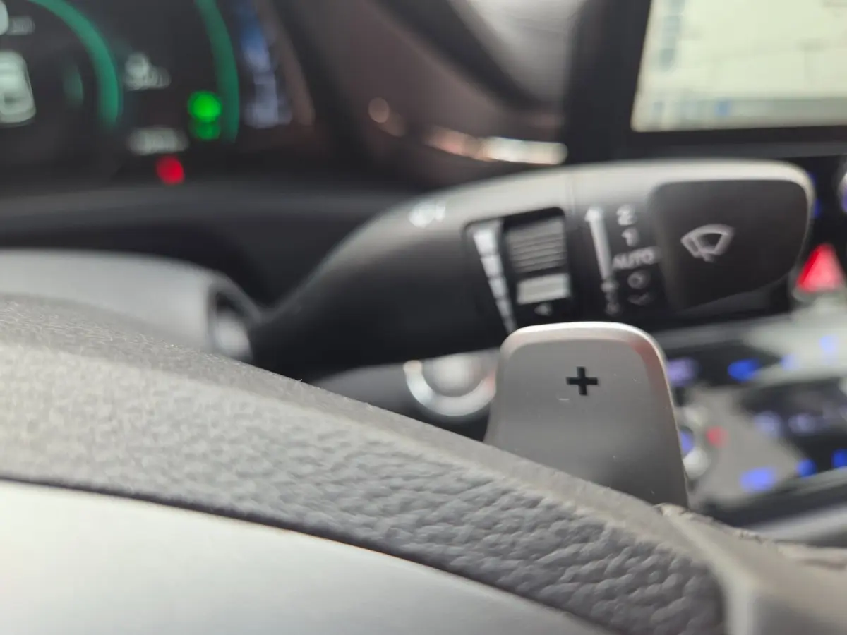 1.6 GDi PHEV Comfort Parkeersensoren achter/ Stoel en stuurverwarming/ Navigatie/ Camera/ Rijklaarprijs!