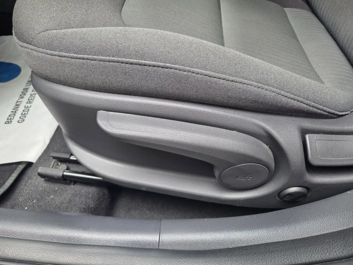 1.6 GDi PHEV Comfort Parkeersensoren achter/ Stoel en stuurverwarming/ Navigatie/ Camera/ Rijklaarprijs!