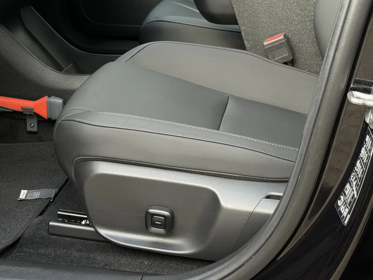 Twin Motor Performance Ultra 69 kWh | Adapt.Cruise/El. best.stoel + geheugen/Harman&Kardon