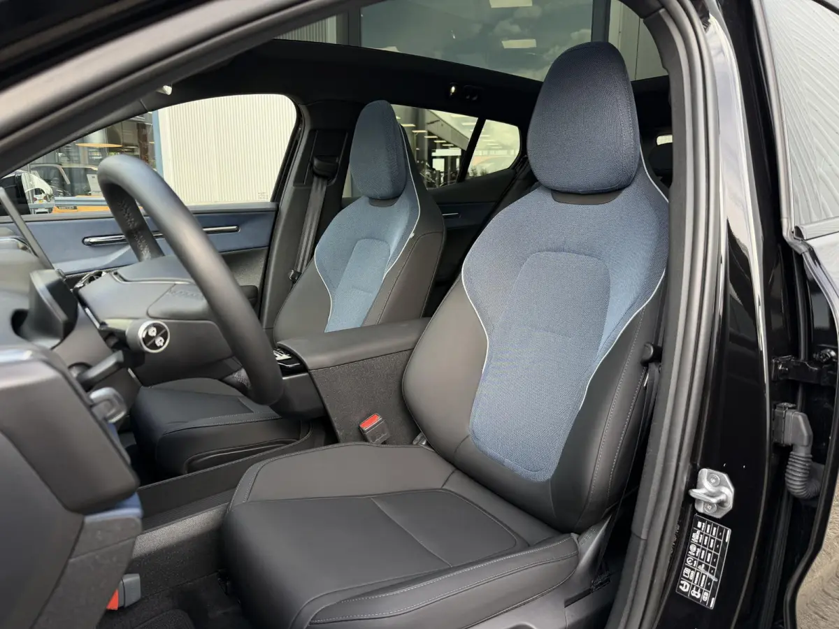 Twin Motor Performance Ultra 69 kWh | Adapt.Cruise/El. best.stoel + geheugen/Harman&Kardon