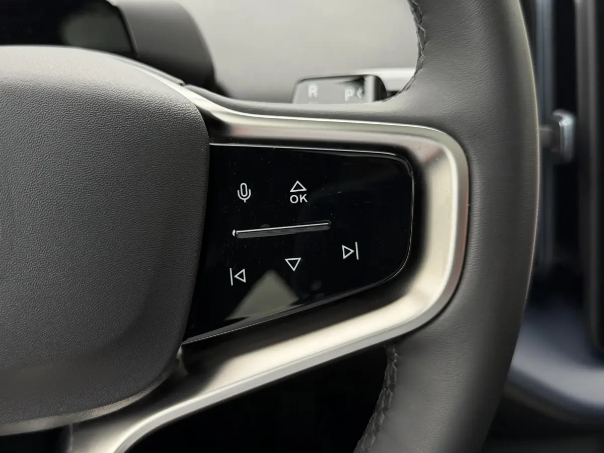 Twin Motor Performance Ultra 69 kWh | Adapt.Cruise/El. best.stoel + geheugen/Harman&Kardon
