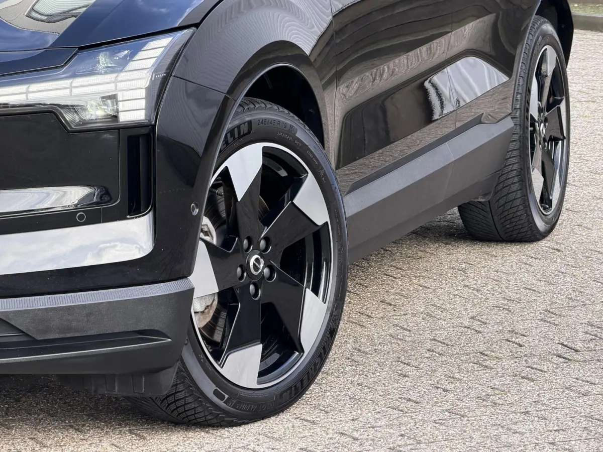 Twin Motor Performance Ultra 69 kWh | Adapt.Cruise/El. best.stoel + geheugen/Harman&Kardon