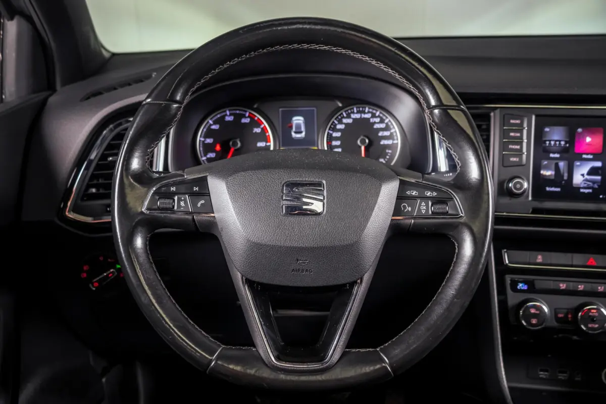 1.4 EcoTSI Xcellence|Pano|Keyless|Trekhaak|Camera|Seat Sound