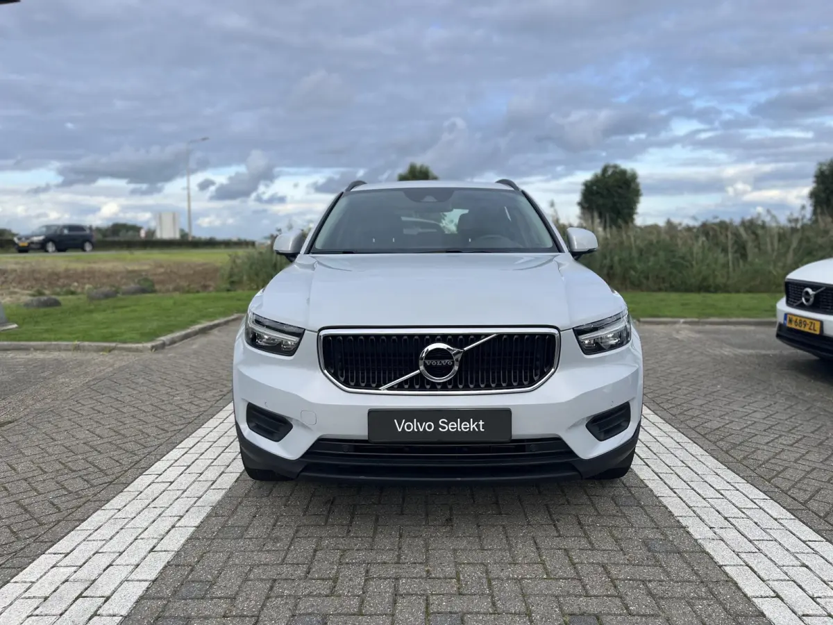 T2 Momentum | Parkeercamera | Climate Control | Apple Carplay |