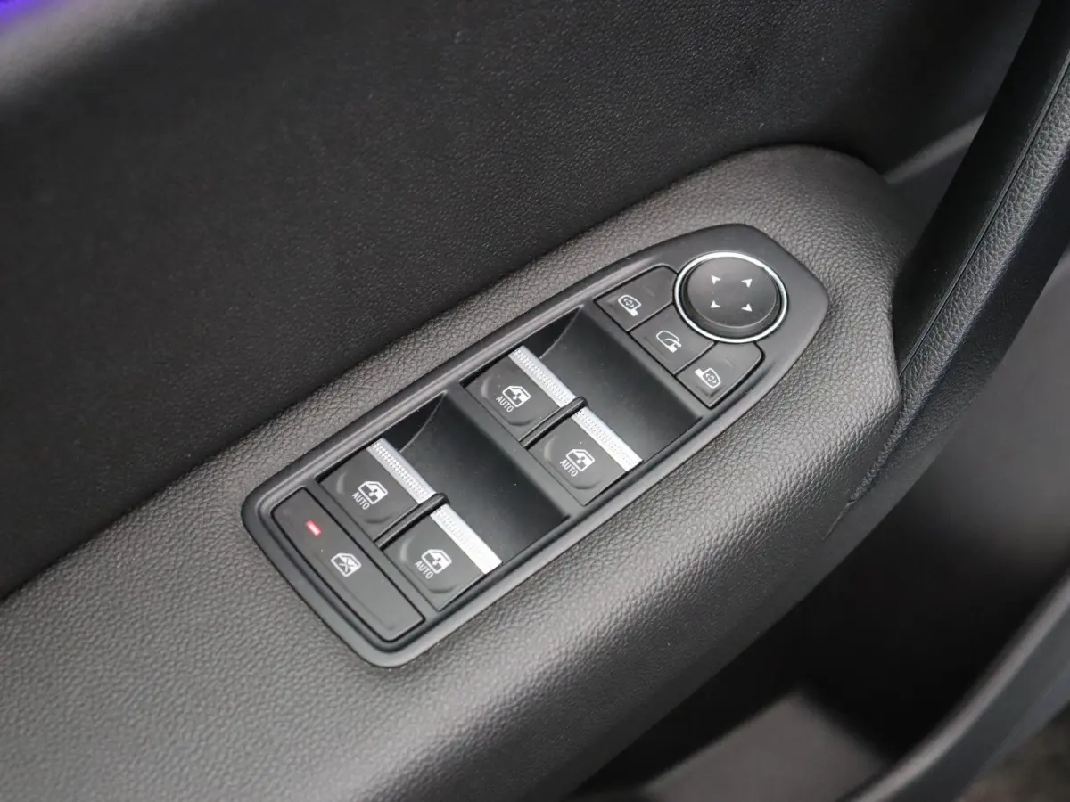 1.0 TCe 100 Intens | Cruise Control | Climate Control | Elektronische Handrem | Parkeersensoren Achter |