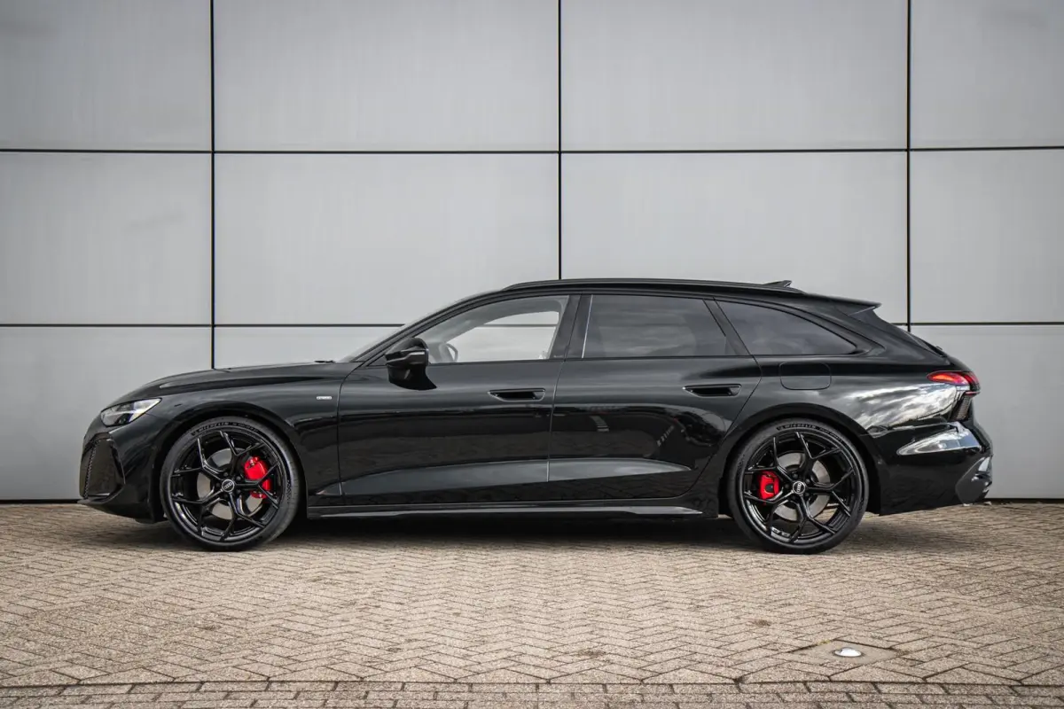 2.0 e-hybrid 367pk quattro S edition Competition | Luchtvering | Trekhaak | 21" Velgen | S6 Uitlaat