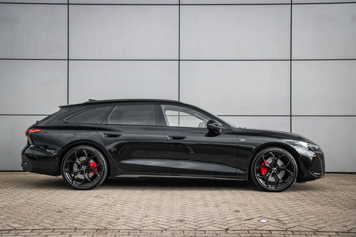 2.0 e-hybrid 367pk quattro S edition Competition | Luchtvering | Trekhaak | 21" Velgen | S6 Uitlaat