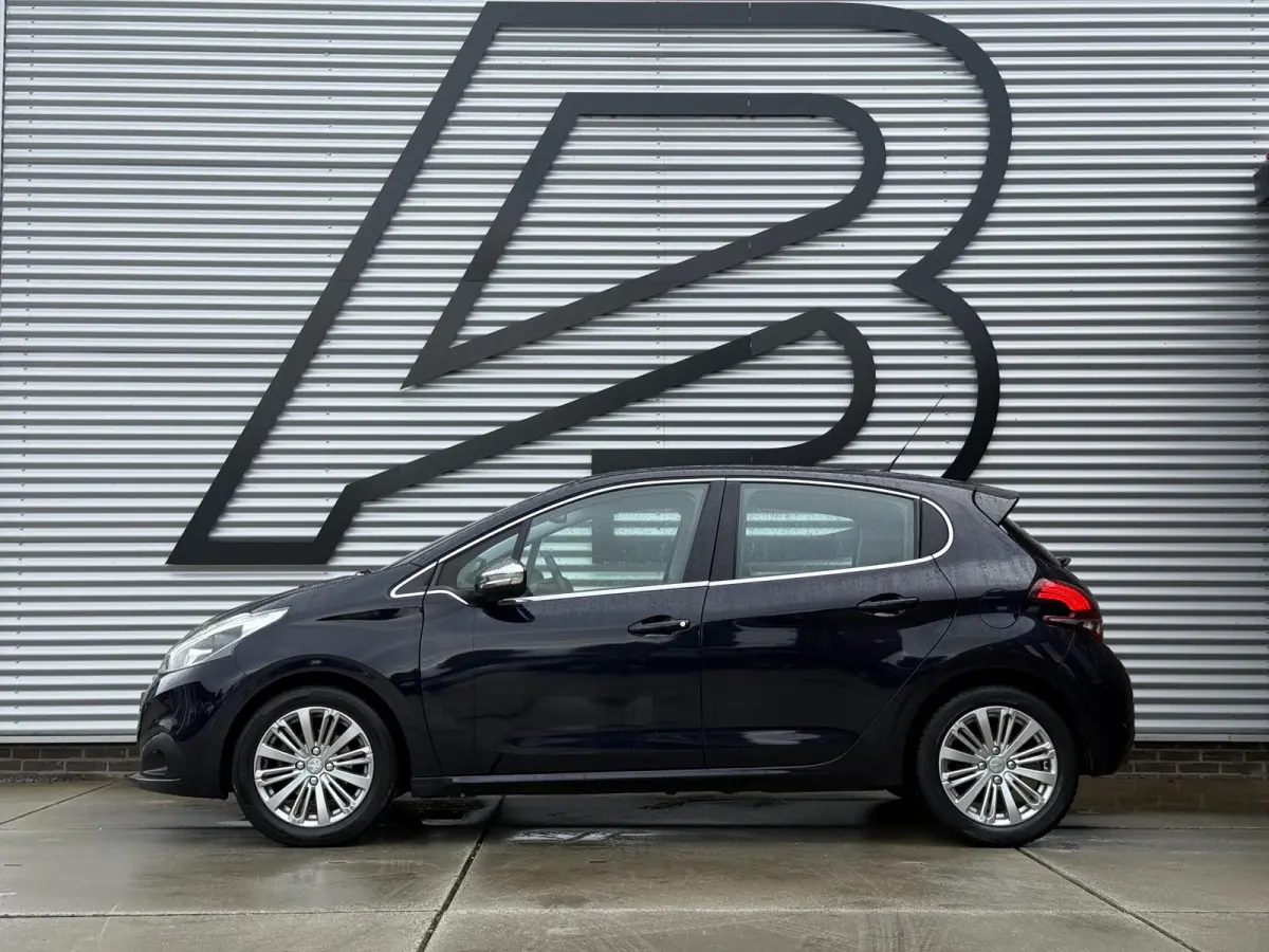 1.2 PureTech Blue Lease Executive 2e Eigenaar|Carplay|Cruise|Navi|Clima|PDC|Elek ramen|Lm velgen|N.A.P|Nieuwe APK bij aflevering