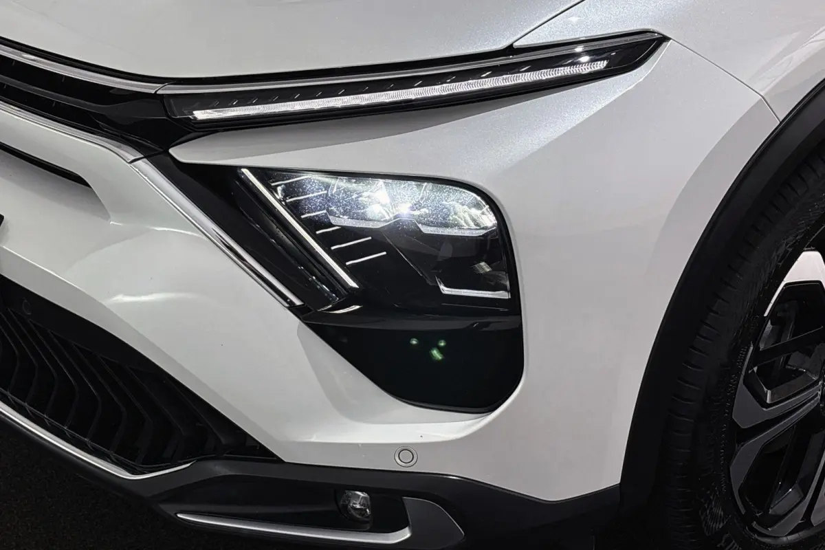 1.6 Plug-in Hybrid 180 Plus Stoel-Stuurverwarming Leder Keyless