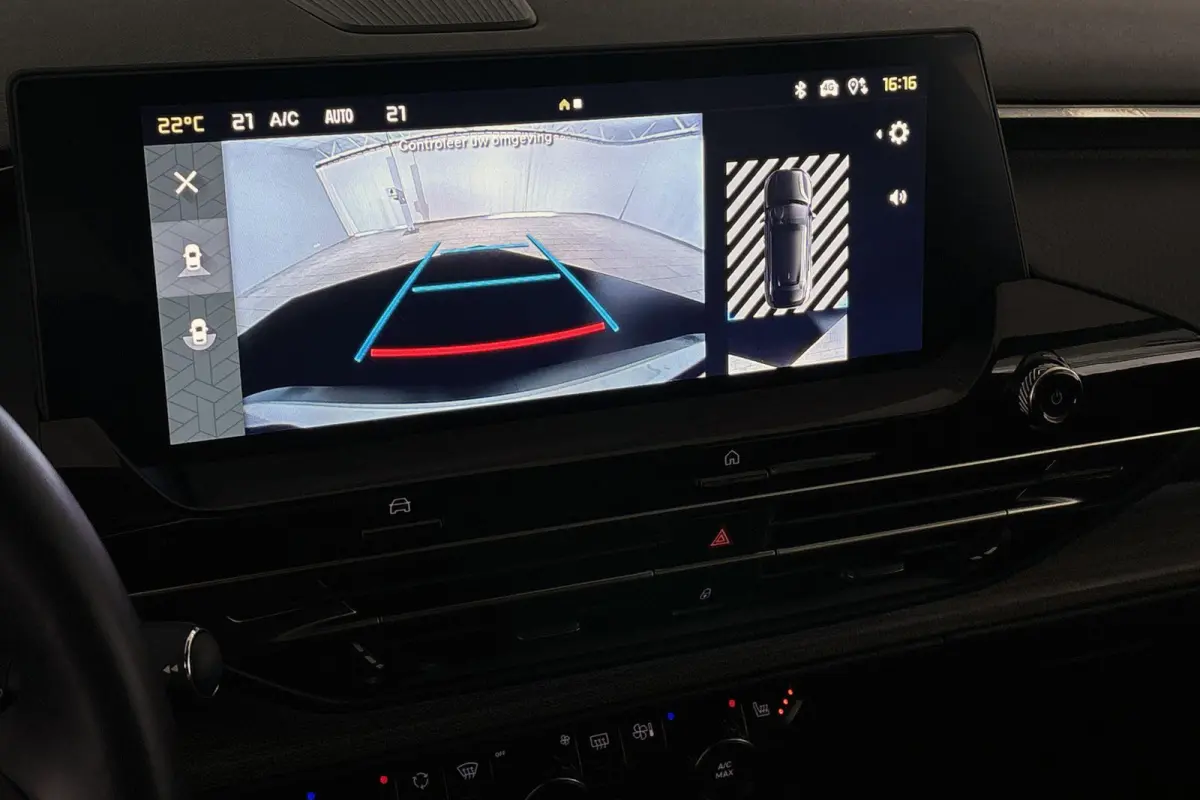 1.6 Plug-in Hybrid 180 Plus Stoel-Stuurverwarming Leder Keyless