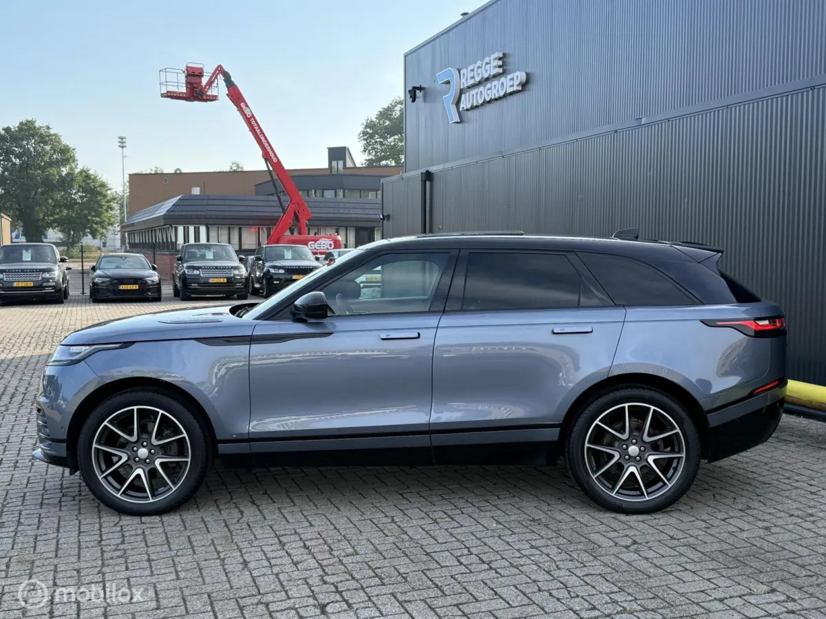 3.0 V6 AWD R-Dynamic HSE