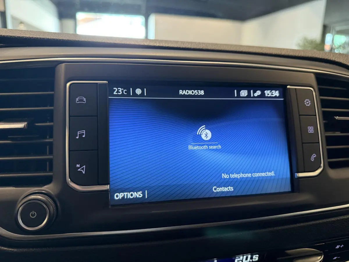 2.0 D-4D Black Line |EURO 6|CARPLAY|CLIMA|TREKHAAK|A.CAMERA|PDC|CRUISE|2.500KG TREKGEWICHT|