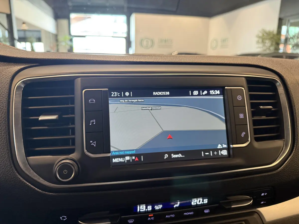 2.0 D-4D Black Line |EURO 6|CARPLAY|CLIMA|TREKHAAK|A.CAMERA|PDC|CRUISE|2.500KG TREKGEWICHT|
