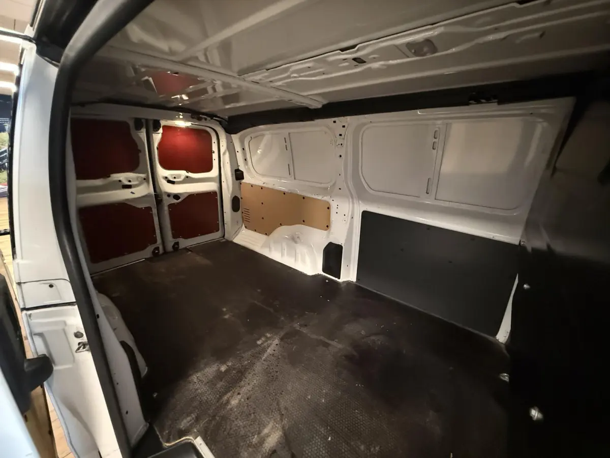 2.0 D-4D Black Line |EURO 6|CARPLAY|CLIMA|TREKHAAK|A.CAMERA|PDC|CRUISE|2.500KG TREKGEWICHT|