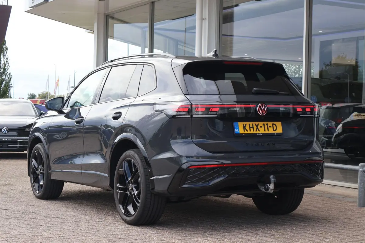 1.5 eHybrid 204pk R-Line Edition | Panoramadak | Trekhaak