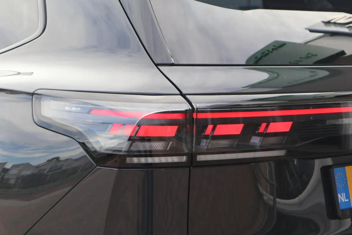 1.5 eHybrid 204pk R-Line Edition | Panoramadak | Trekhaak