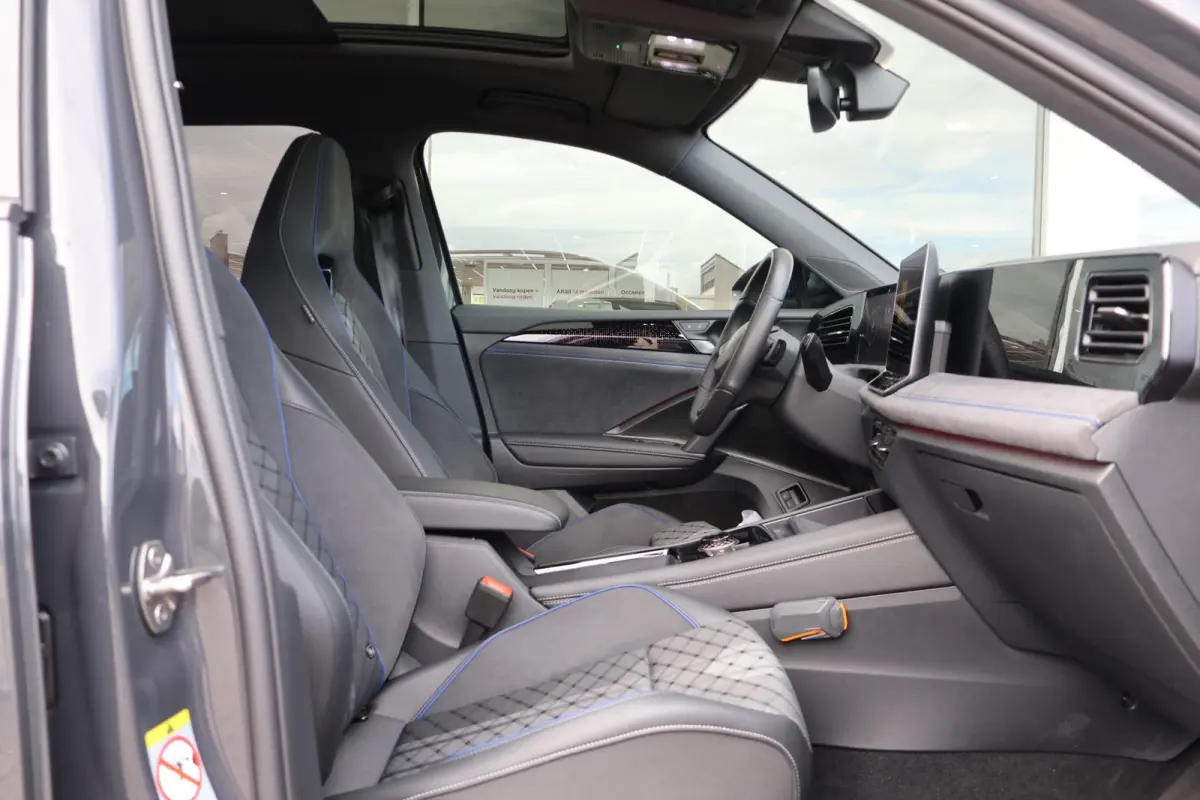 1.5 eHybrid 204pk R-Line Edition | Panoramadak | Trekhaak