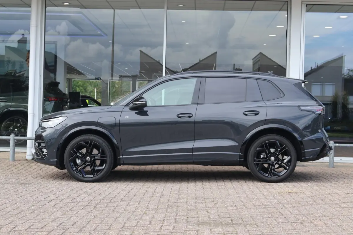 1.5 eHybrid 204pk R-Line Edition | Panoramadak | Trekhaak