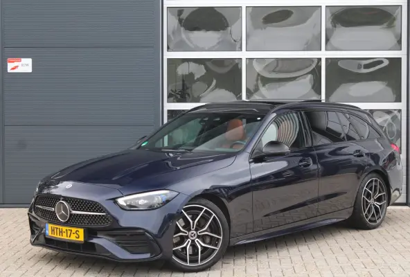 300 d 265pk AMG Line | Pano | HUD| Digital light | 360 | ACC