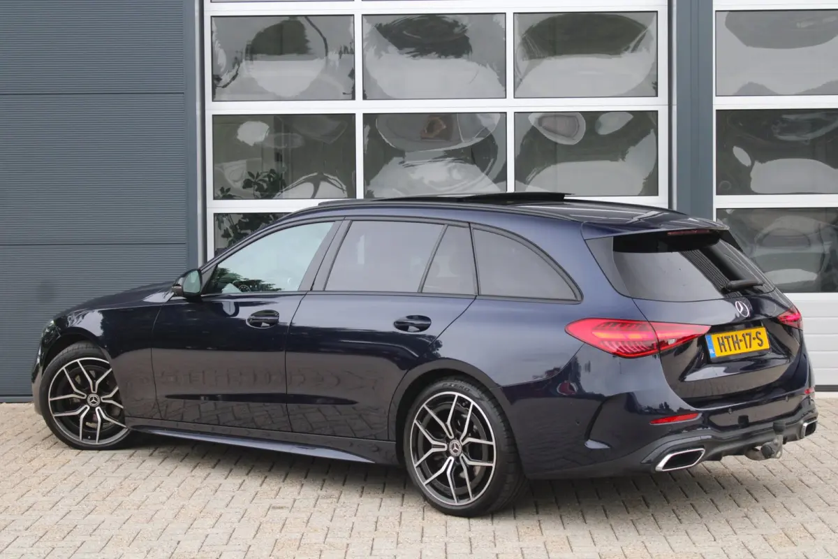 300 d 265pk AMG Line | Pano | HUD| Digital light | 360 | ACC