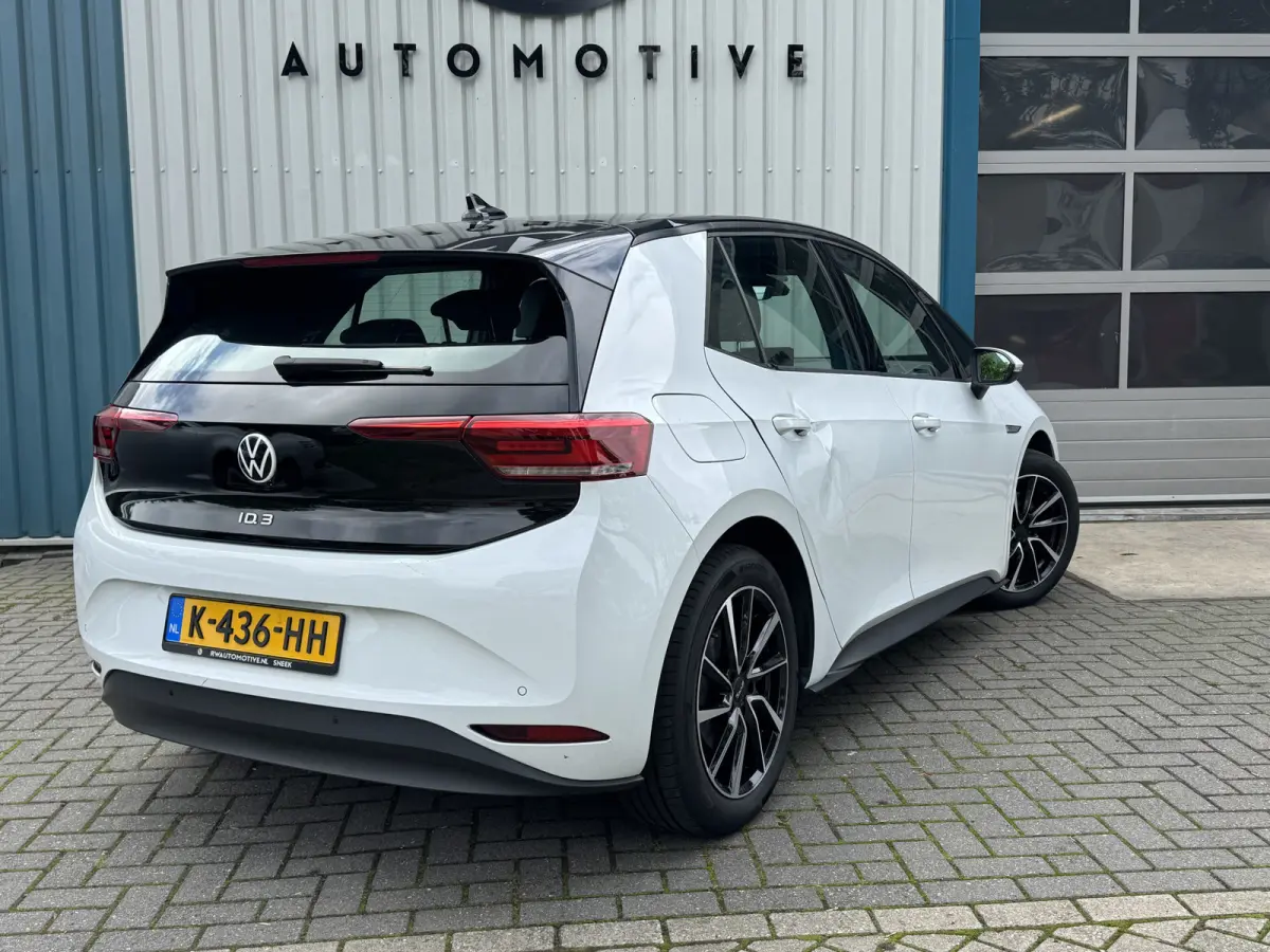 Life 58 kWh Carplay  /stl en stuur verw / Adaptive Cruise / NL auto!