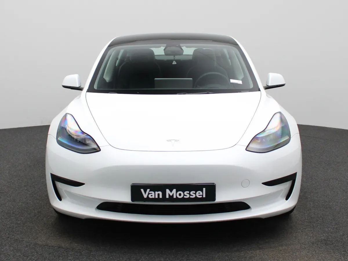 Standard RWD Plus 60 kWh | SOH 92,9% | Automaat | Panorama dak | Stoel verwarming | Leder | Navigatie | Climate control | 360 Camera | Parkeer sensoren | LED | Elec. achterklep