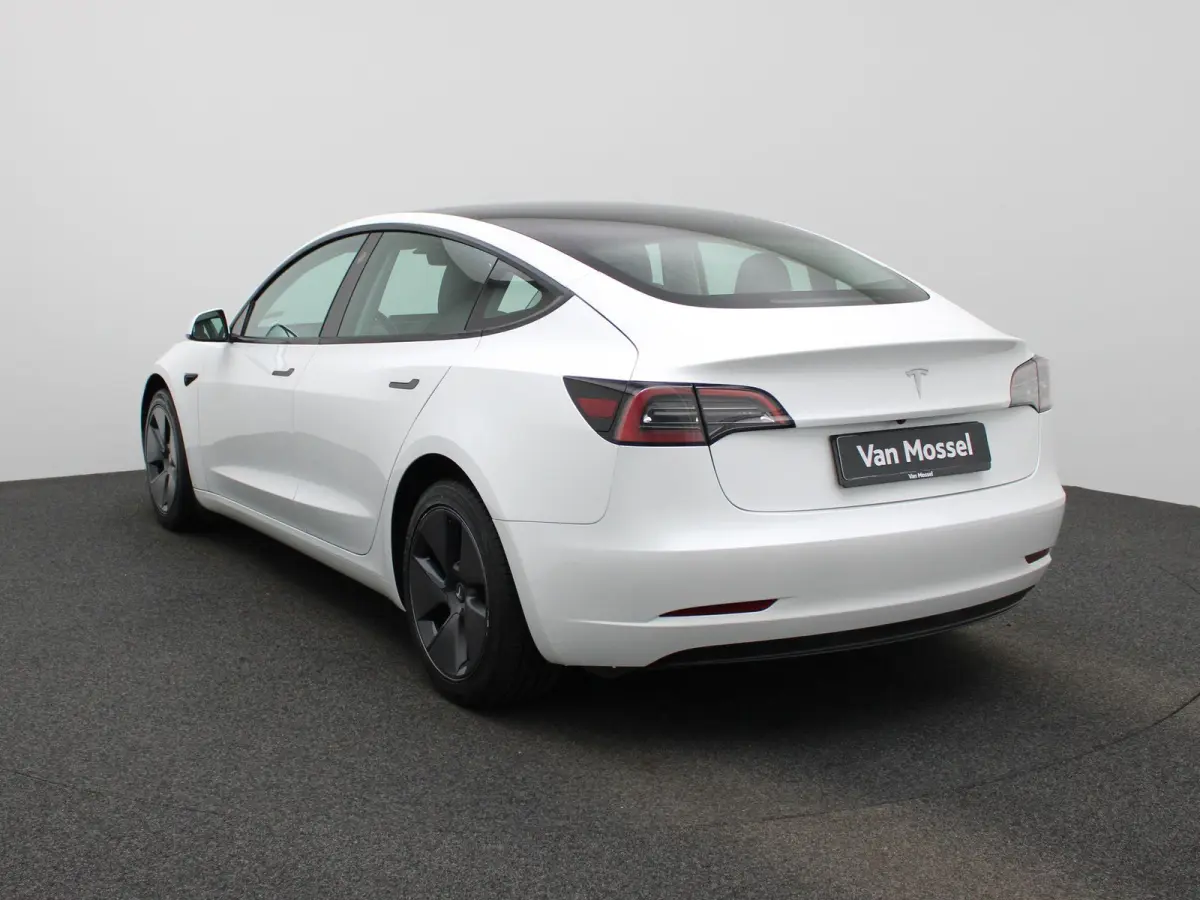 Standard RWD Plus 60 kWh | SOH 92,9% | Automaat | Panorama dak | Stoel verwarming | Leder | Navigatie | Climate control | 360 Camera | Parkeer sensoren | LED | Elec. achterklep