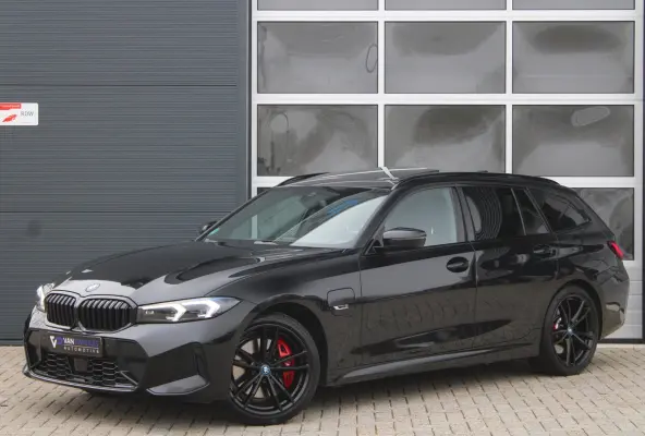 330e M-Sport Pro | Pano | HK | ACC | Memory | HUD