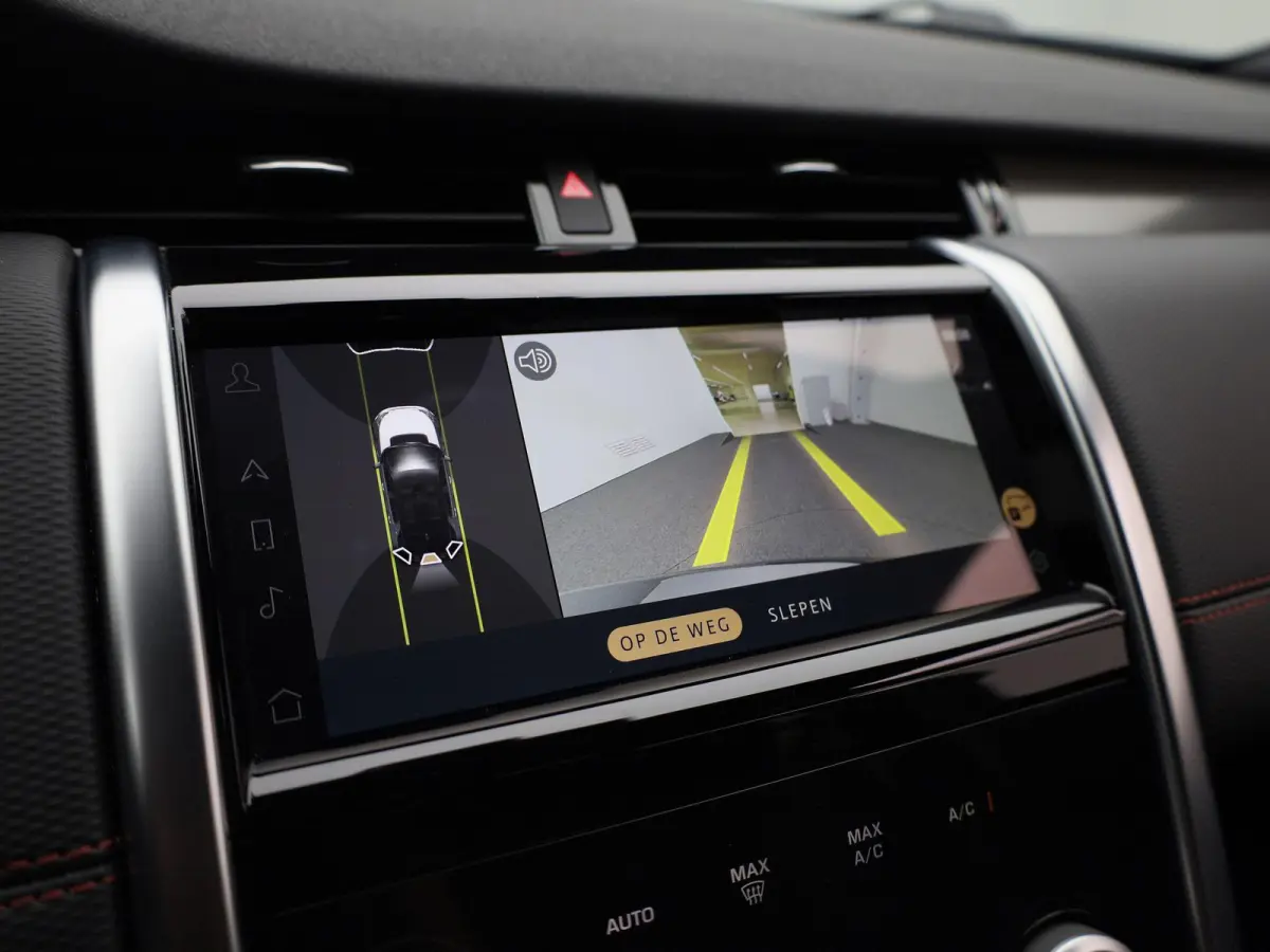P300e PHEV AWD Auto R-Dynamic S | NAVIGATIE | LEDER | CAMERA | LED