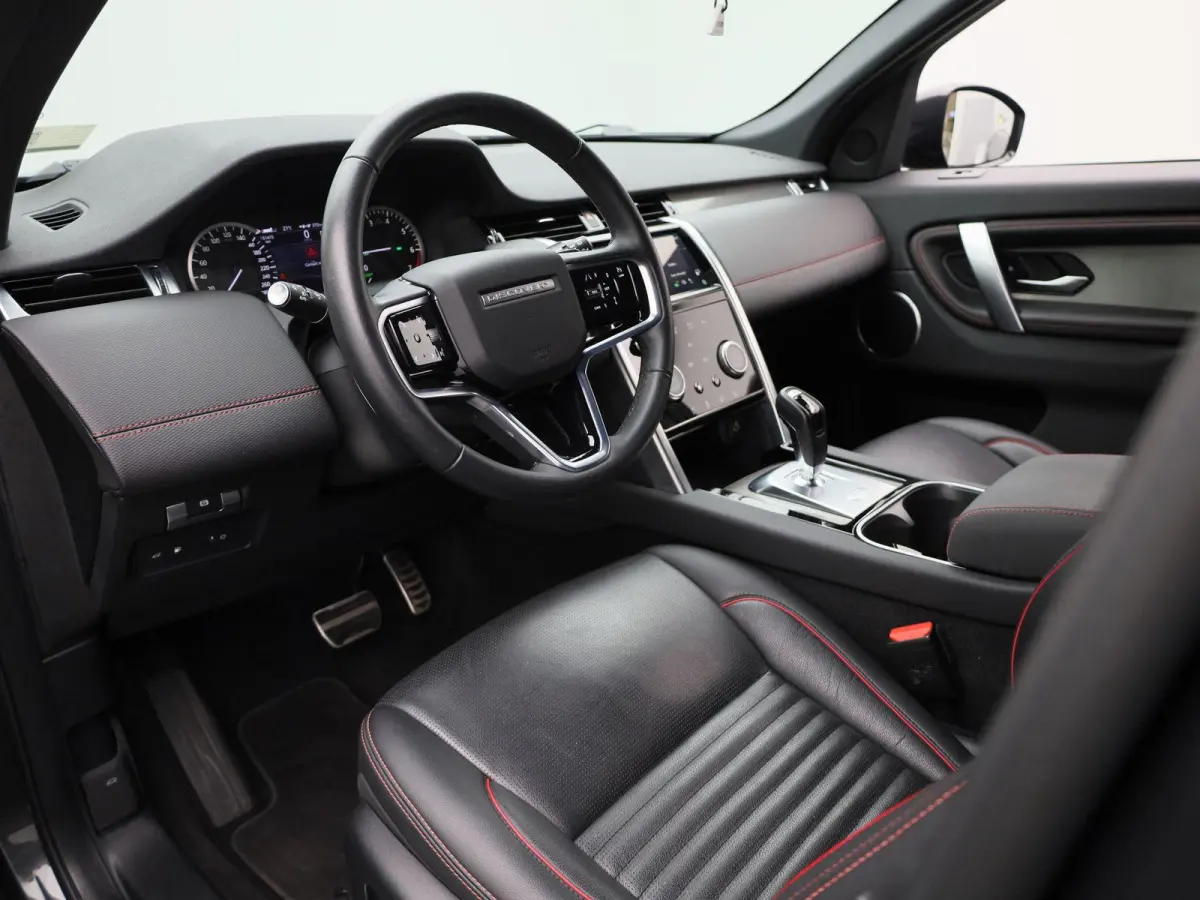 P300e PHEV AWD Auto R-Dynamic S | NAVIGATIE | LEDER | CAMERA | LED