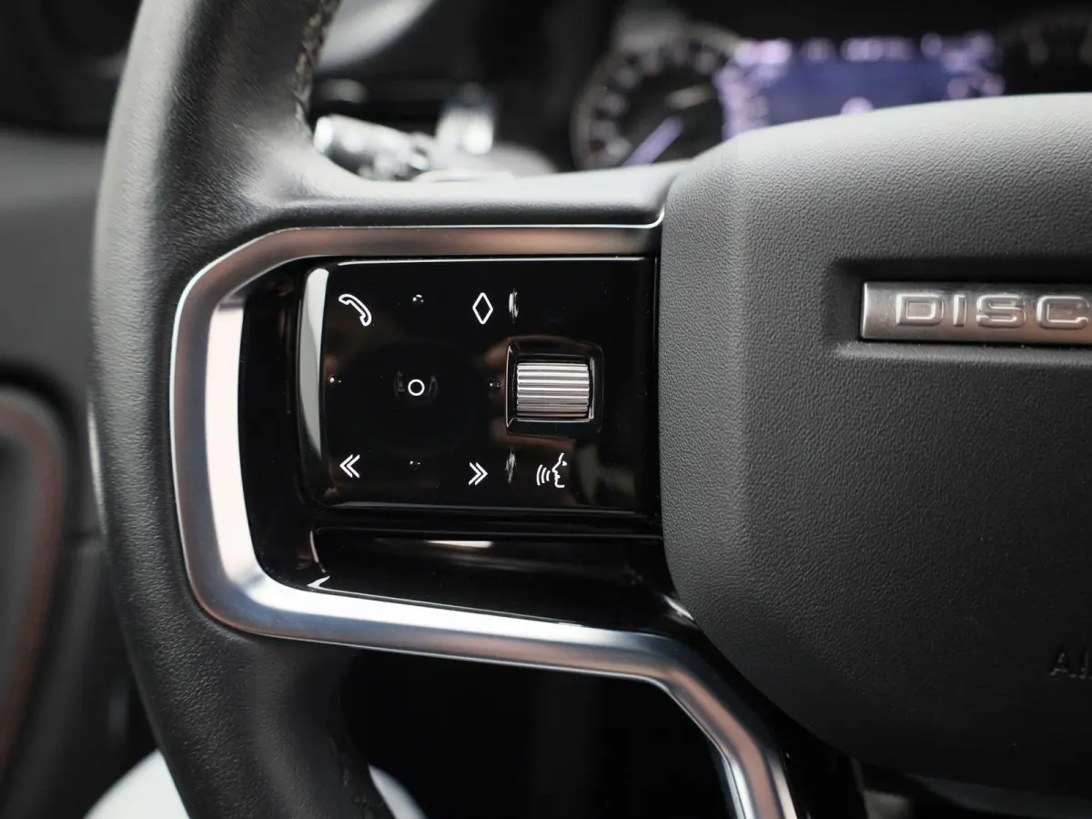 P300e PHEV AWD Auto R-Dynamic S | NAVIGATIE | LEDER | CAMERA | LED