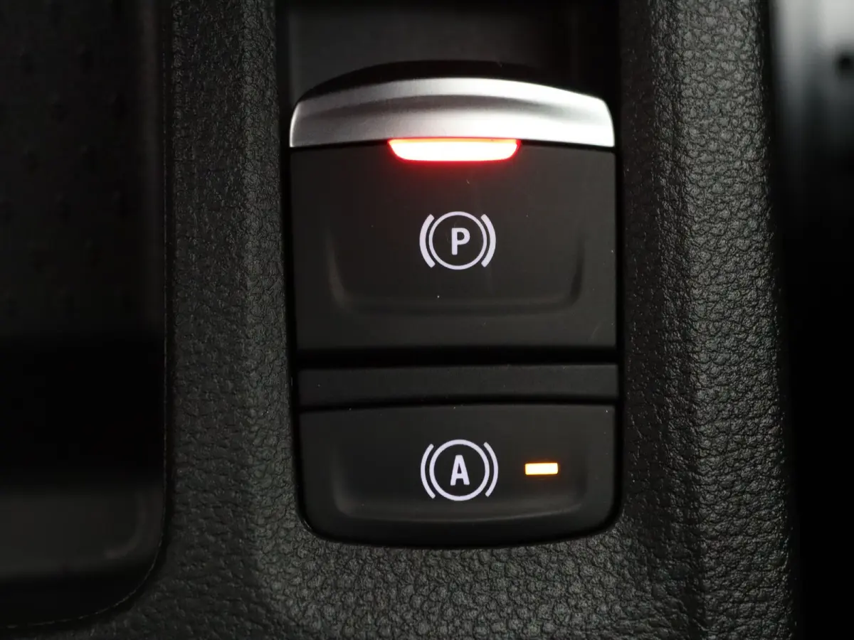 160pk HEV AT Instyle Apple Carplay/Android Auto | Climate