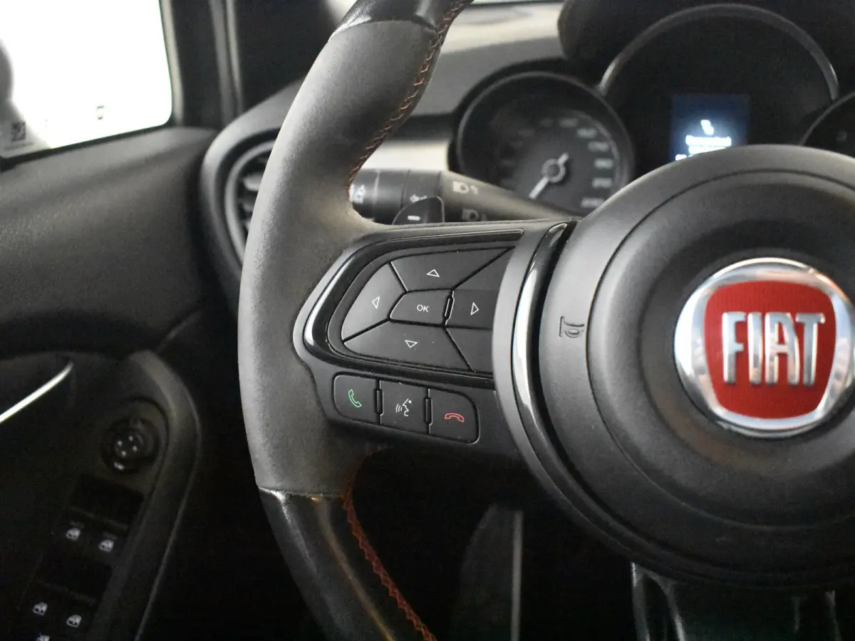 1.3 GSE Sport 150pk AUTO | Camera | Keyless | Parkeersensoren V/A | Climate control | Cruise control | DAB | LED | Navi | 18"LMV