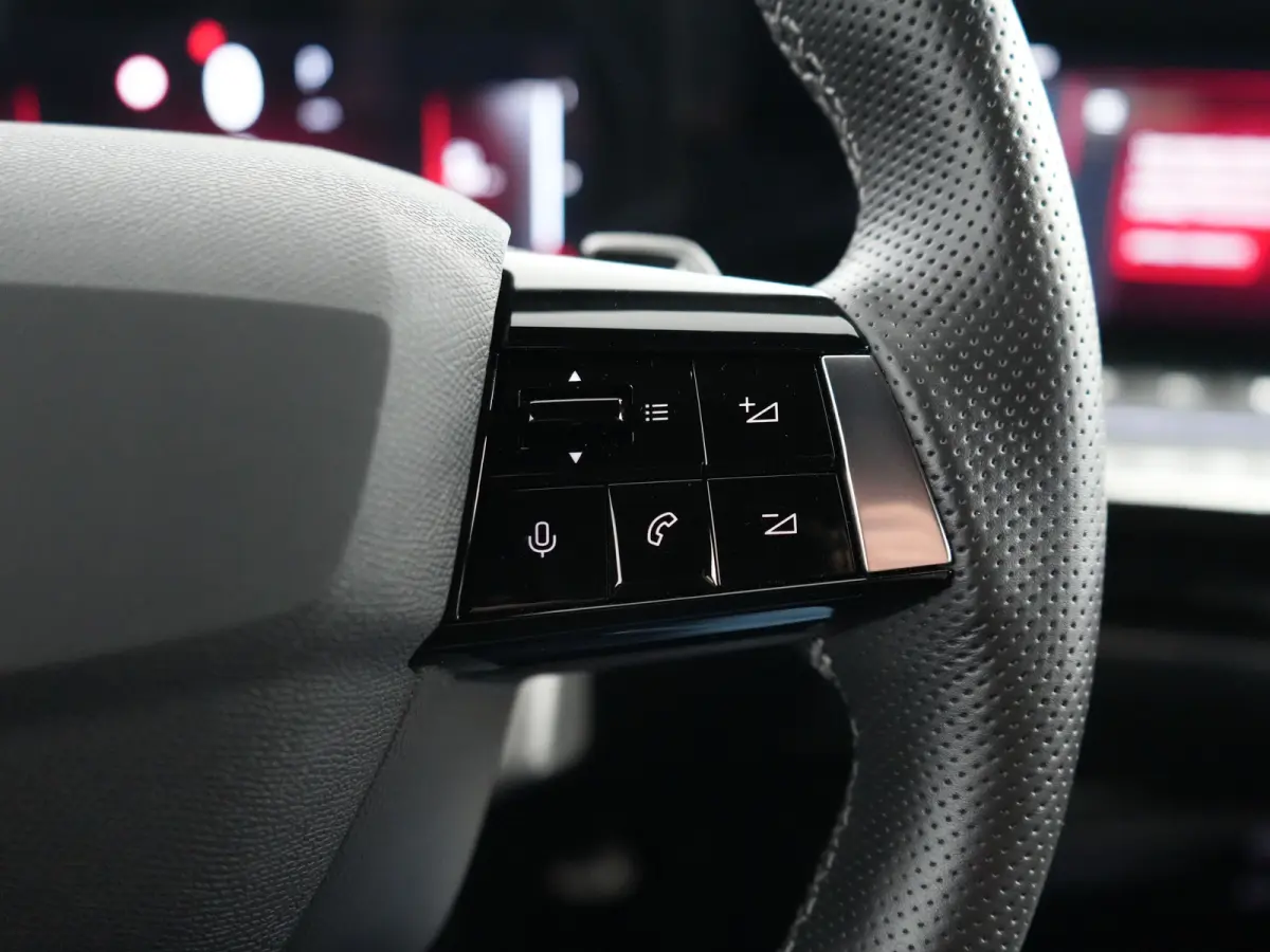 1.2 Turbo GS TREKHAAK | 4 SEASON | | Apple Carplay/Android Auto|telefoonintegratie premium | Cruise control adaptief met Stop&Go | Electronic climate controle