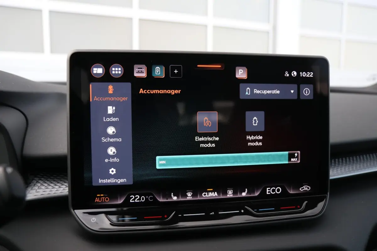 1.5 TSI 204pk e-Hybrid | Panoramadak | Trekhaak | Stoelverwarming | Full Link | Achteruitrijcamera