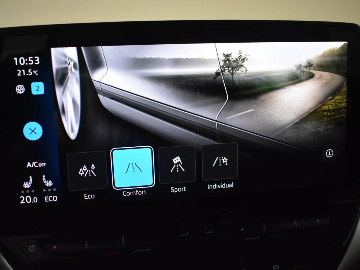 ID.5 Pro Performance 204PK. | Camera | Stoelverwarming l Dynamic Drive Control l SOH 94%| Cruise control adapt | Keyless | Navi | LED | DAB | App connect | 19"LMV