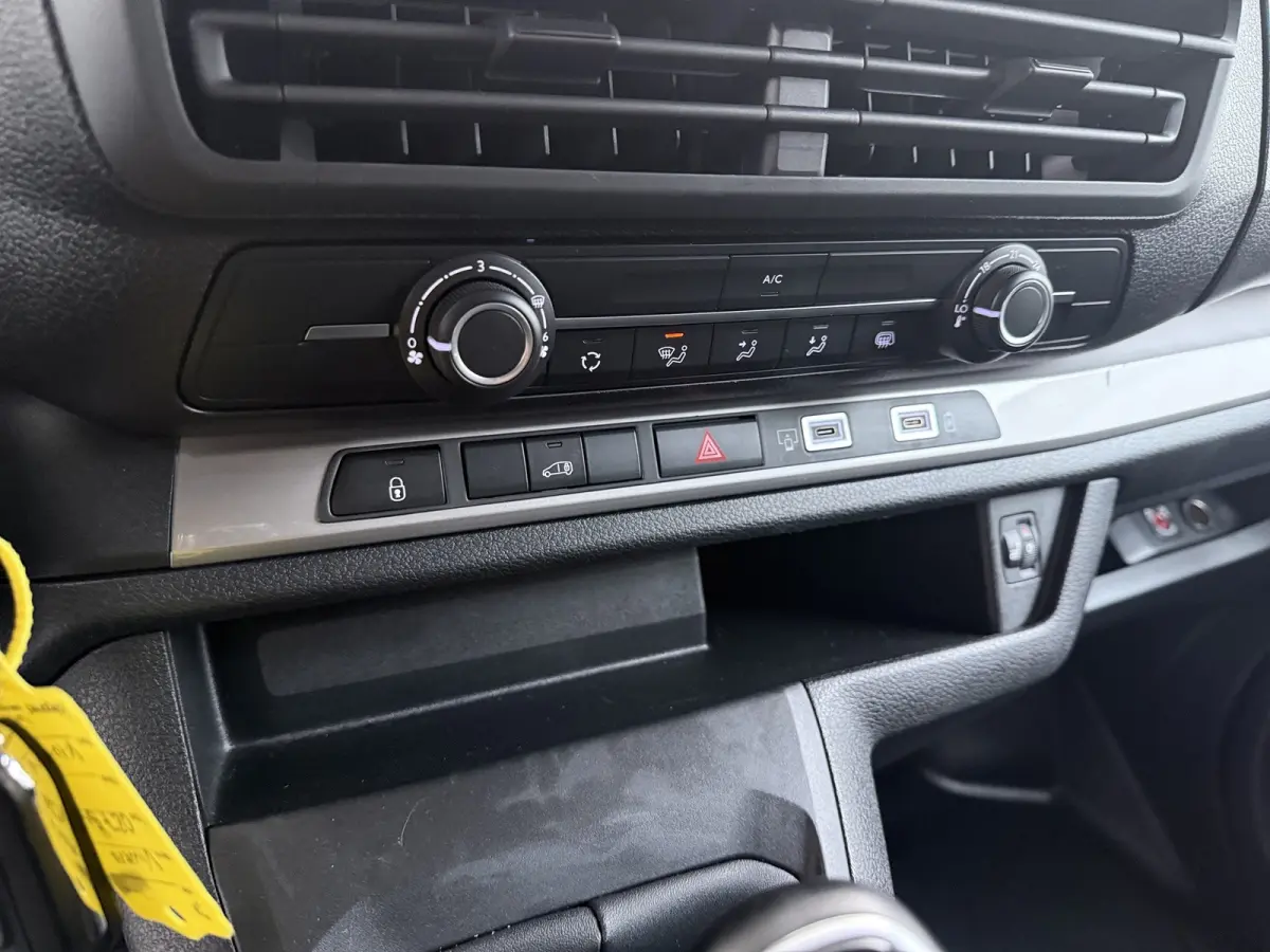 2.0 Diesel 145 L2 | Achteruitrijcamera | Apple Carplay/Android Auto|telefoonintegratie premium | Cruise control