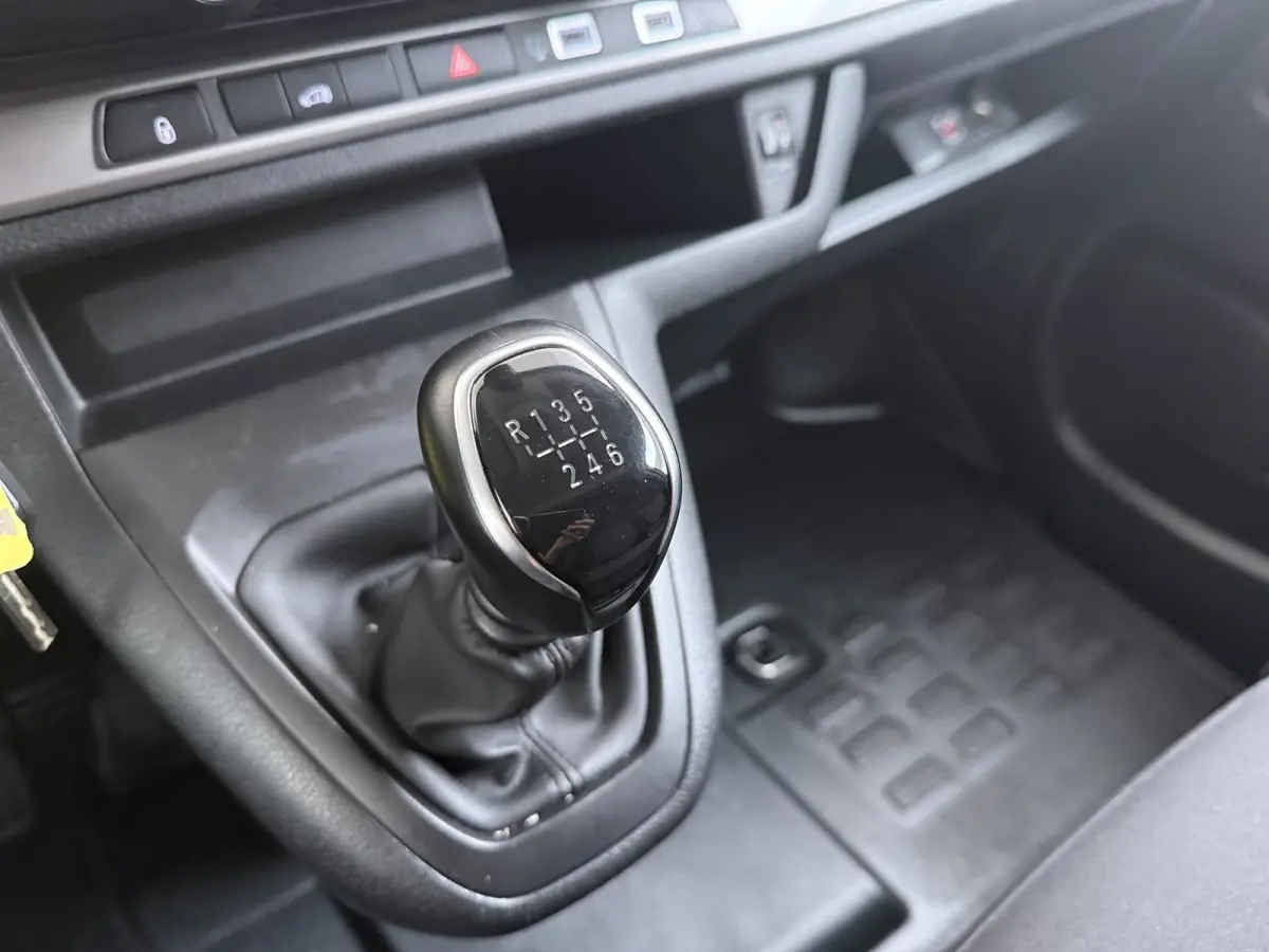 2.0 Diesel 145 L2 | Achteruitrijcamera | Apple Carplay/Android Auto|telefoonintegratie premium | Cruise control